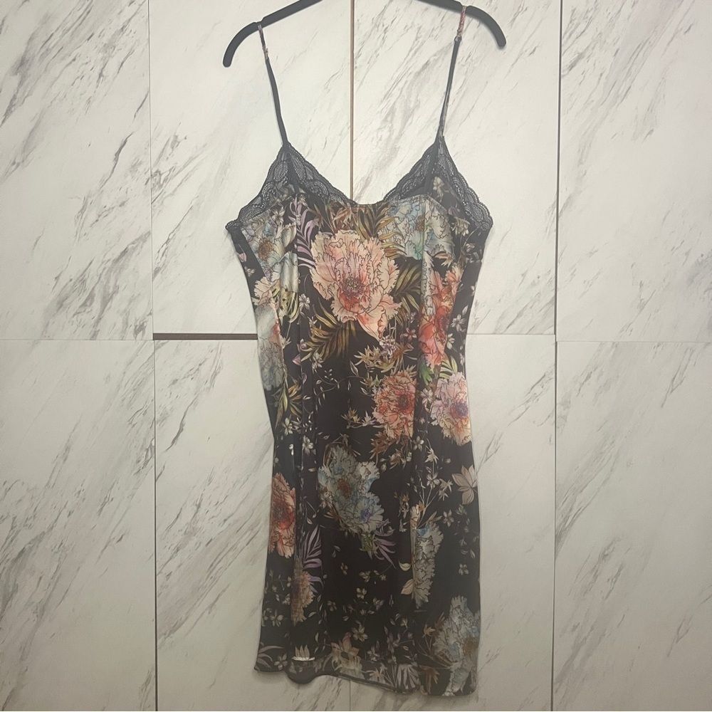 Vintage Black Floral Satin Lace Trim Slip Dress Womens Small Lingerie Chemise - Picture 5 of 5